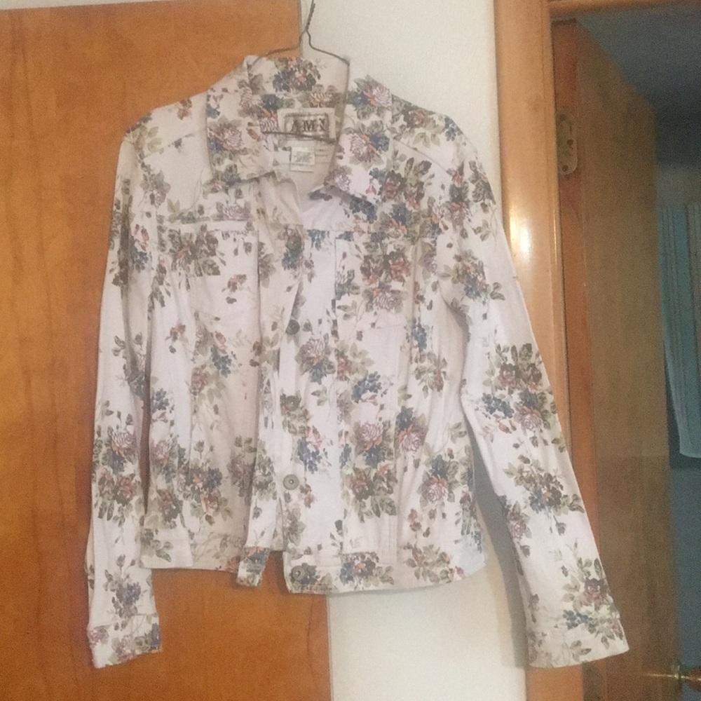 Jacket - Picture 2 of 7